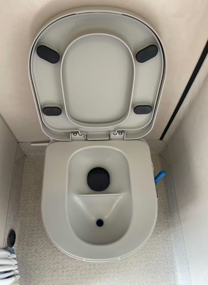 Review image GottaGo open